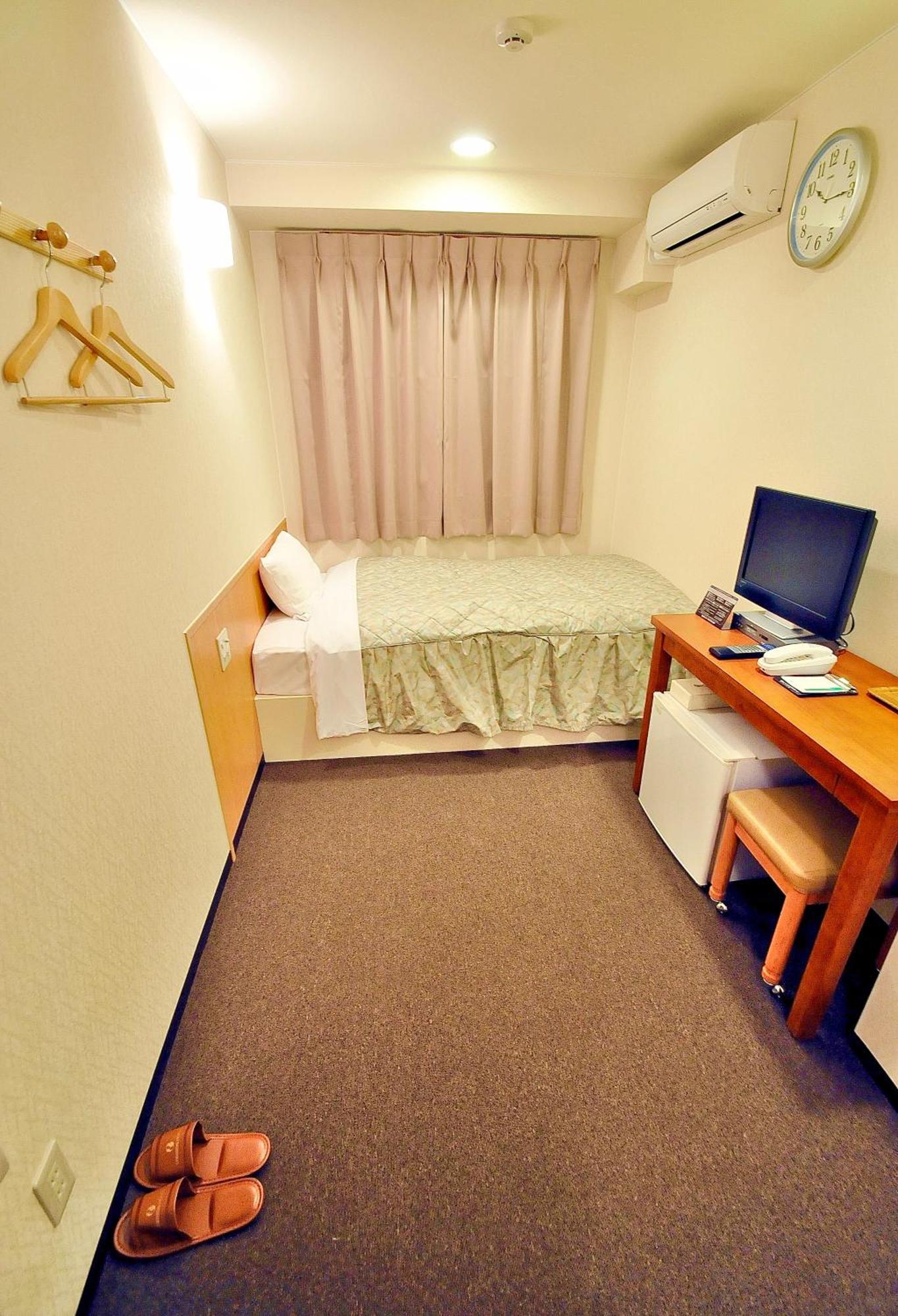 Okayama Universal Hotel Annex 2 Dış mekan fotoğraf